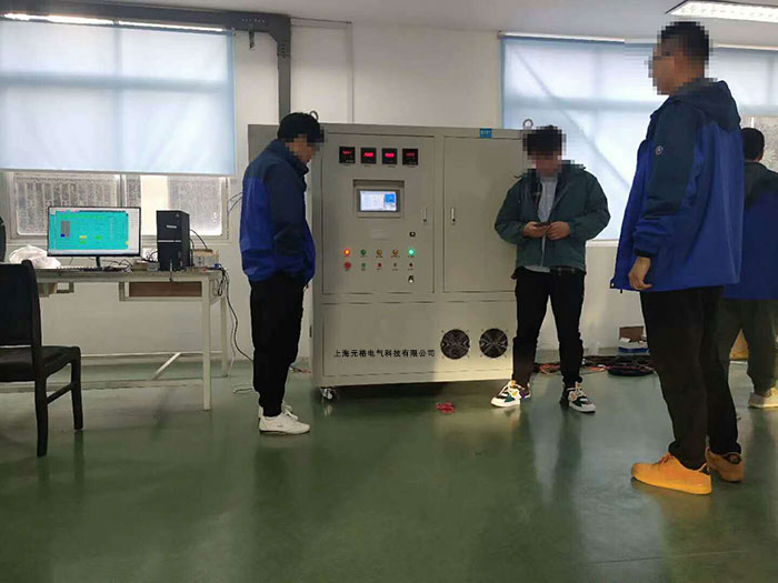 航天航空充電樁耦合插頭大電流溫升及電阻測試裝置安裝現場 航天航空充電樁耦合插頭大電流溫升及電阻測試裝置安裝現場